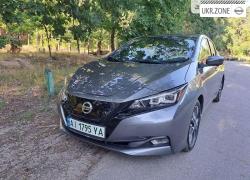 Хэтчбек 5 дверей Nissan Leaf II (ZE1) 2022 в Вышгороде