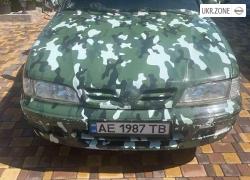 Седан Nissan Primera II (P11) 1998 у Дніпрі