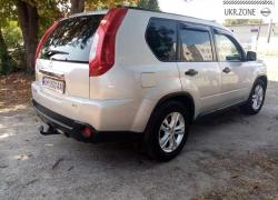 Внедорожник 5 дверей Nissan X-Trail II 2011 в Новоград-Волынском
