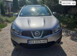 Внедорожник 5 дверей Nissan Qashqai 2010 в Хотине