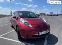 Хэтчбек 5 дверей Nissan Leaf I (ZE0/AZE0) 2014 в Львове