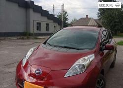 Хэтчбек 5 дверей Nissan Leaf I (ZE0/AZE0) 2014 в Сумах