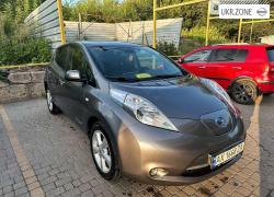 Хэтчбек 5 дверей Nissan Leaf I (ZE0/AZE0) 2013 в Харькове