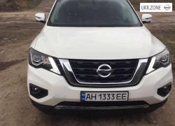 Позашляховик 5 дверей Nissan Pathfinder 2017 у Івано-Франківську