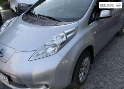 Хэтчбек 5 дверей Nissan Leaf I (ZE0/AZE0) 2013 в Одессе