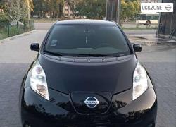 Хэтчбек 5 дверей Nissan Leaf I (ZE0/AZE0) 2013 в Днепре