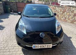 Хэтчбек 5 дверей Nissan Leaf 2017 в Збараже