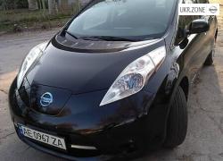Хэтчбек 5 дверей Nissan Leaf I (ZE0/AZE0) 2013 в Днепре