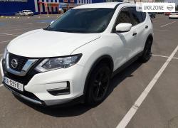 Внедорожник 5 дверей Nissan Rogue II 2016 в Кропивни́цком