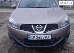 Внедорожник 5 дверей Nissan Qashqai I 2010 в Золотоноше