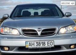 Седан Nissan Maxima 2000 у Маріуполі