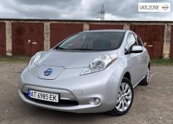 Хетчбек 5 дверей Nissan Leaf I (ZE0/AZE0) 2015 у Івано-Франківську