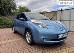 Хэтчбек 5 дверей Nissan Leaf I (ZE0/AZE0) 2013 в Луцке