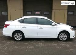 Седан Nissan Sentra 2017 в Днепре