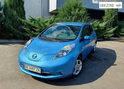 Хэтчбек 5 дверей Nissan Leaf I (ZE0/AZE0) 2012 в Днепре