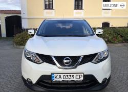 Внедорожник 5 дверей Nissan Qashqai II 2015 в Киеве