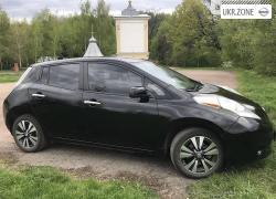Хэтчбек 5 дверей Nissan Leaf I (ZE0/AZE0) 2014 в Полтаве