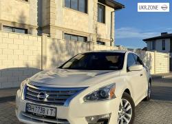 Седан Nissan Altima 2012 в Одессе