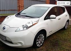 Хэтчбек 5 дверей Nissan Leaf I (ZE0/AZE0) 2016 в Киеве