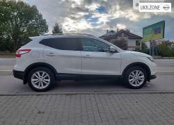 Внедорожник 5 дверей Nissan Qashqai II 2014 в Ивано-Франковске