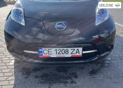 Хэтчбек 5 дверей Nissan Leaf I (ZE0/AZE0) 2013 в Черновцах