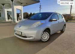 Хэтчбек 5 дверей Nissan Leaf I (ZE0/AZE0) 2014 в Николаеве