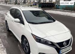 Хэтчбек 5 дверей Nissan Leaf II (ZE1) 2020 в Киеве
