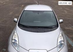 Хэтчбек 5 дверей Nissan Leaf I (ZE0/AZE0) 2013 в Измаиле