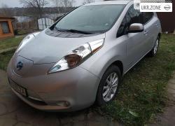 Хэтчбек 5 дверей Nissan Leaf I (ZE0/AZE0) 2015 в Житомире
