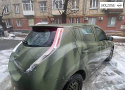 Хэтчбек 5 дверей Nissan Leaf I (ZE0/AZE0) 2014 в Киеве