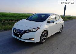 Хэтчбек 5 дверей Nissan Leaf II (ZE1) 2018 в Одессе