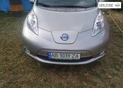 Хэтчбек 5 дверей Nissan Leaf I (ZE0/AZE0) 2015 в Виннице