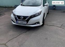 Хэтчбек 5 дверей Nissan Leaf II (ZE1) 2019 в Одессе