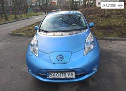 Хэтчбек 5 дверей Nissan Leaf I (ZE0/AZE0) 2011 в Хмельницком