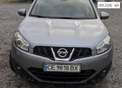 Внедорожник 5 дверей Nissan Qashqai 2010 в Черновцах