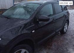 Внедорожник 5 дверей Nissan Qashqai+2 2010 в Новоград-Волынском