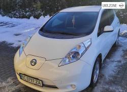 Хэтчбек 5 дверей Nissan Leaf I (ZE0/AZE0) 2013 в Городке