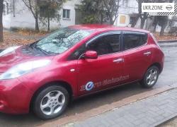 Хэтчбек 5 дверей Nissan Leaf I (ZE0/AZE0) 2011 в Николаеве