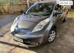 Хэтчбек 5 дверей Nissan Leaf I (ZE0/AZE0) 2015 в Киеве