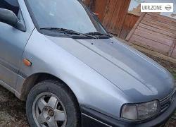 Седан Nissan Primera I (P10) 1991 в Городенке