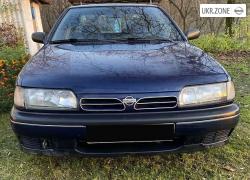 Седан Nissan Primera I (P10) 1993 у Ржищеві