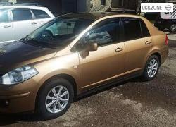 Седан Nissan Tiida I 2007 у Калуші
