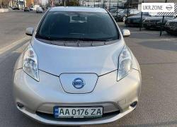 Хетчбек 5 дверей Nissan Leaf I (ZE0/AZE0) 2013 у Києві