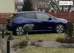 Хэтчбек 5 дверей Nissan Leaf II (ZE1) 2019 в Ивано-Франковске