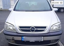 Компактвэн Opel Zafira 2003 в Иршаве