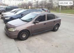 Седан Opel Astra 1998 у Львові