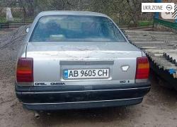 Седан Opel Omega I (A) 1988 в Хмельнике