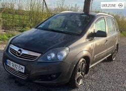 Компактвэн Opel Zafira II (B) Рестайлинг 2010 в Виннице