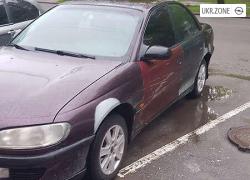 Седан Opel Omega II (B) 1995 в Днепре