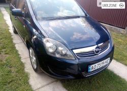 Компактвэн Opel Zafira II (B) Рестайлинг 2010 в Тячеве